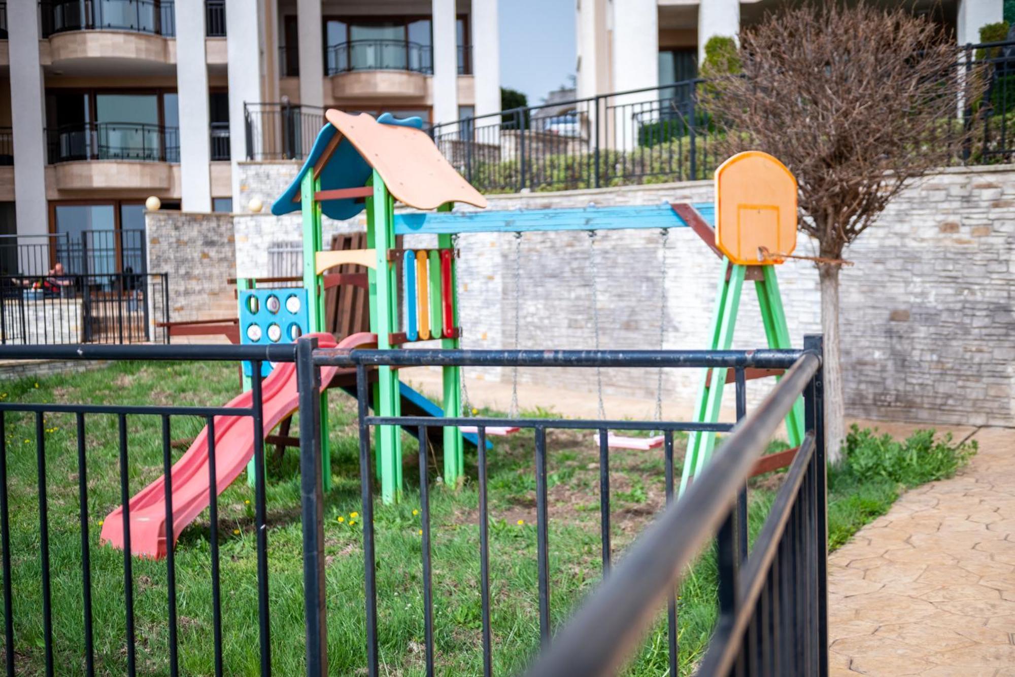 Queen'S Garden Balchik Apartment Екстер'єр фото