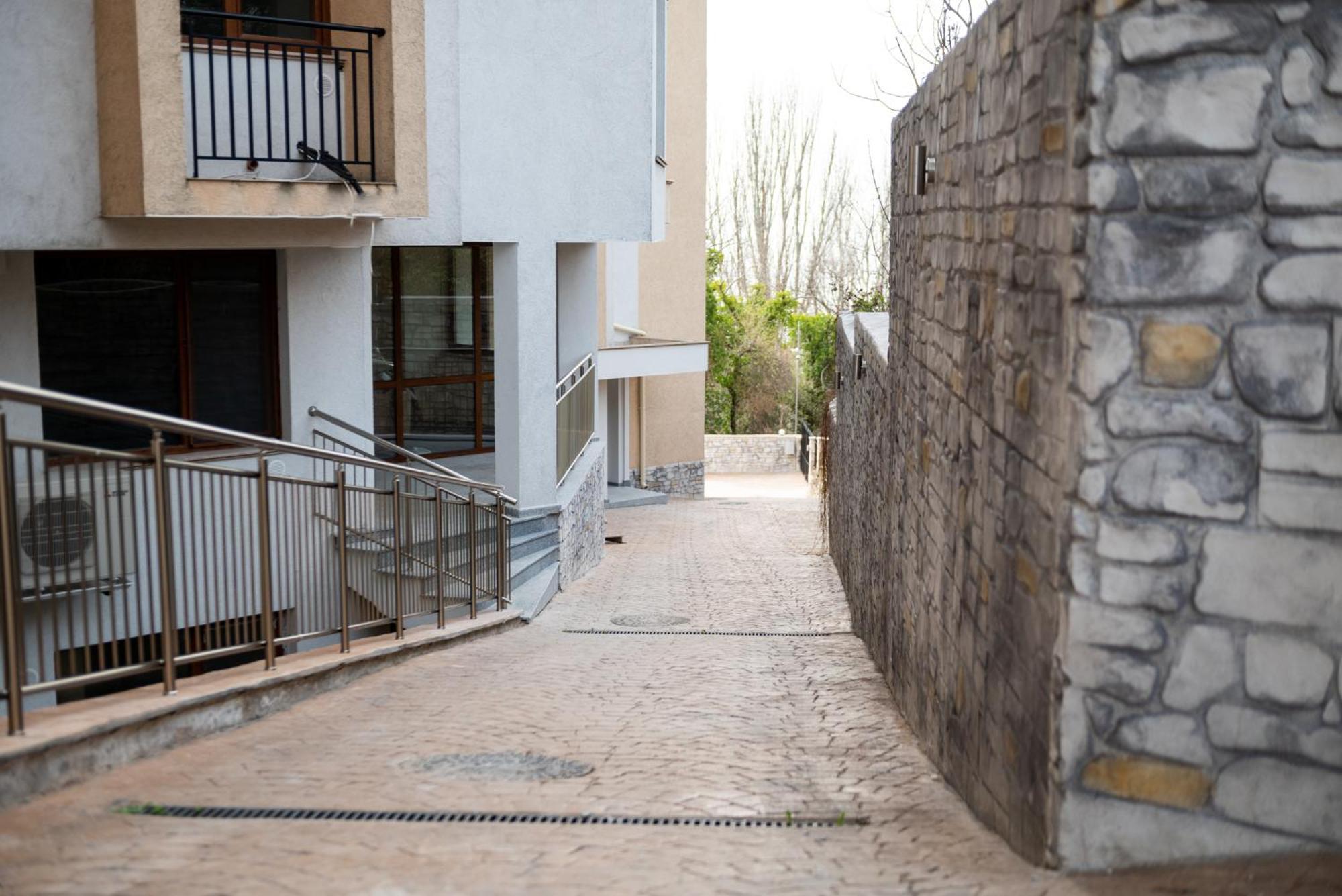 Queen'S Garden Balchik Apartment Екстер'єр фото